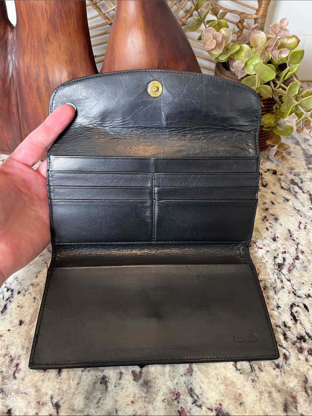 90’s Vintage Coach Black Leather Envelope Wallet - Picture 5 of 10